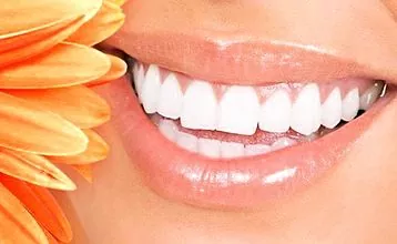 دلیل محبوبیت کاشت دی اکسید زیرکونیوم در دندانپزشکی چیست؟