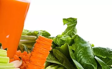 آب هویج - چه فایده ای دارد و آیا ضرری دارد؟
