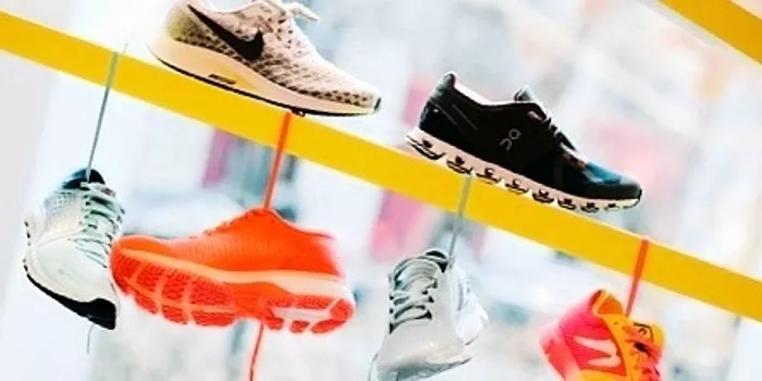 Aus Gold und Saphiren: Wie die teuersten Sneaker der Welt aussehen