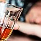 Nurofen dan alkohol: mengapa kombinasi keduanya berbahaya?