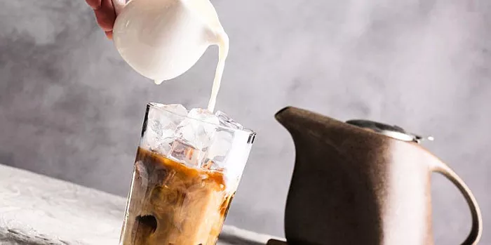 Alternativet: hur skiljer sig kaffe från vegetabilisk mjölk?