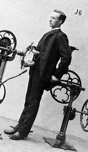 Come erano le macchine per il fitness 100 anni fa? Sono ancora utilizzati in Russia.