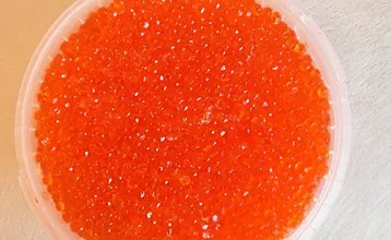 Gourmandises sur votre table: apprendre à saler le caviar de différents poissons