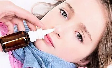 Odeur désagréable du nez d'un enfant: l'importance de traiter une telle maladie