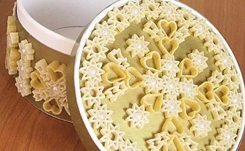 Vi skapar från produkter: hantverk från pasta