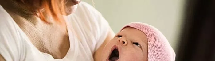 Quando um recém-nascido começa a ver e ouvir?