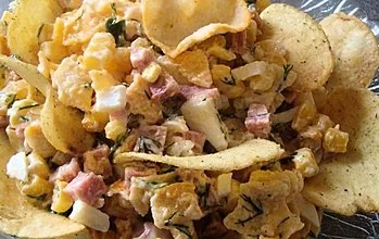 Amanida de patates fregides de cranc: una recepta ràpida i deliciosa