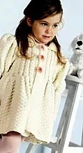 کت سفید بافتنی: الگوی بافتنی این لباس برای یک دختر
