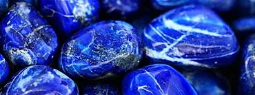 Lapis lazuli - penyembuh batu dan jimat batu
