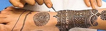 Lukisan Henna: tradisi kuno dan trend fesyen