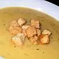クルートンスープの作り方：ステップバイステップのレシピ