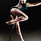 Halfdans: de pracht van striptease met elementen van professionele acrobatiek
