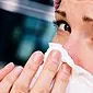 قطره چشم برای آلرژی: چگونه دارو را انتخاب و استفاده کنیم؟