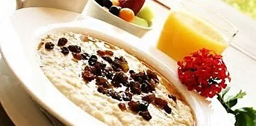 Mengapa oatmeal baik untuk sarapan pagi?