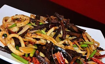 غذای خوشمزه و تند: دستور العمل های پخت گوشت خوک با سبزیجات به زبان چینی