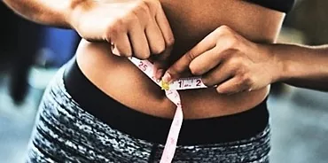 שיטת פוקוצוג'י יפנית: תרגיל מגבת פשוט שיעזור לך לרדת במשקל