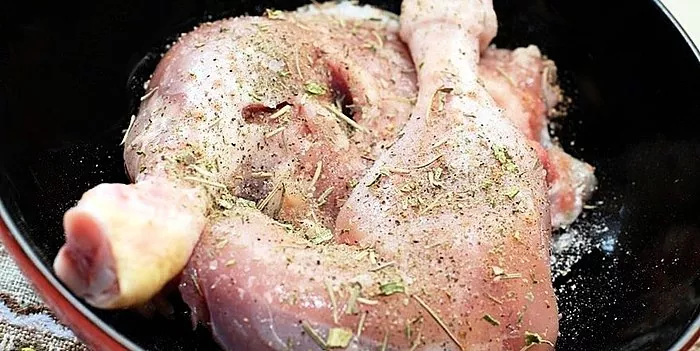Comment décongeler le poulet rapidement et correctement