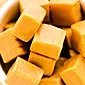 Pila ka kalori ang naa sa caramel, posible ba nga mawad-an sa gibug-aton nga mga lollipop