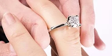 מה צריכה להיות טבעת האירוסין?