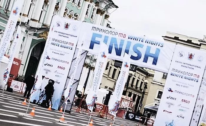 Correr en San Petersburgo: en que consistió el maratón de las Noches Blancas