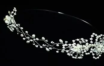 DIY diadem - hvordan lage et elegant smykke fra wire, blomster og perler