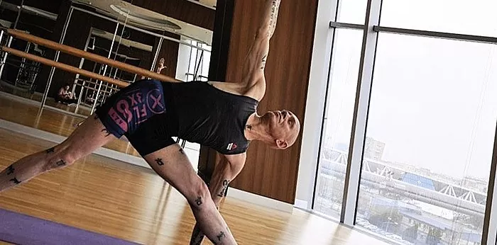 Alongamento de triatleta: 6 Asanas essenciais para dominar o Yoga
