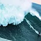 Σερφ σε μεγάλα κύματα: πώς να τραβήξετε μια φωτογραφία ποιοτικής δράσης;