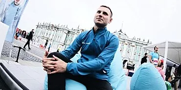 Misha Bykov: een typische marathonloper in St. Petersburg
