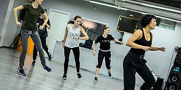 Editorial Experiment: How Many Calories Can You Burn in a Dance Workout?
