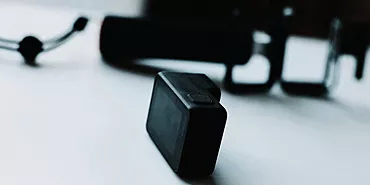 Stämningsfärg svart: ny version av GoPro HERO 7. Vad finns inuti?