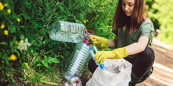 Újrafelhasználható poharak és újrahasznosíthatóság: 7 egyszerű módja annak, hogy környezetbarát légy