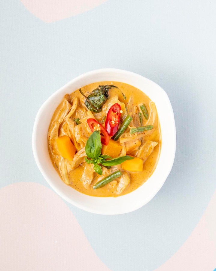 Cosy season means curry season 🍂​​​​​​​​
​​​​​​​​
Camile Red Curry: Mildly spicy housemade curry pa...