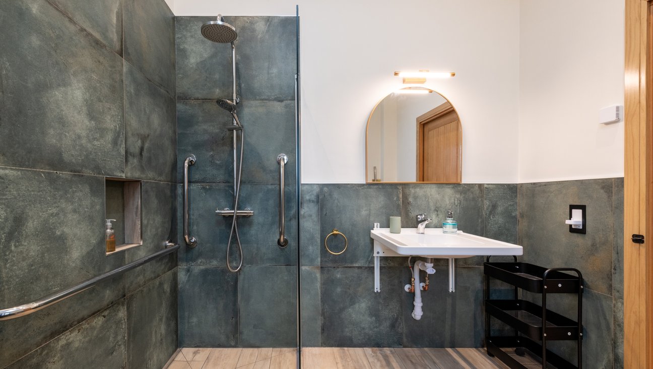 

                                        Wet room