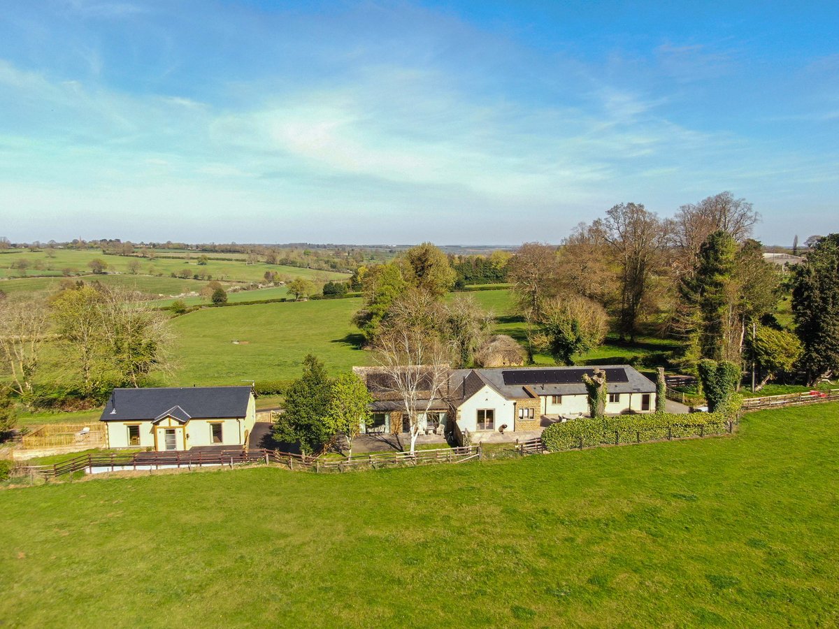 Overview of Castle Chase Cottages