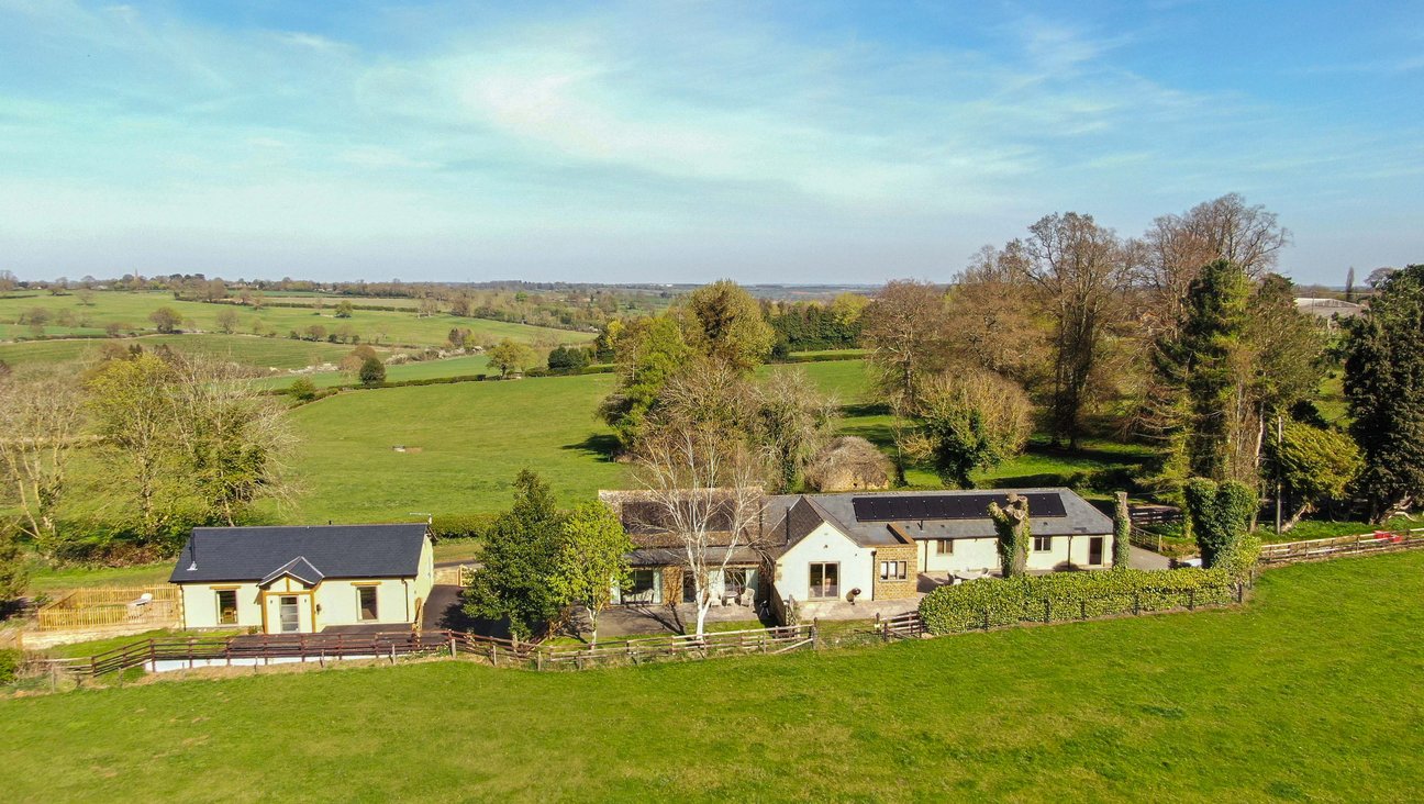 

                                        Overview of Castle Chase Cottages