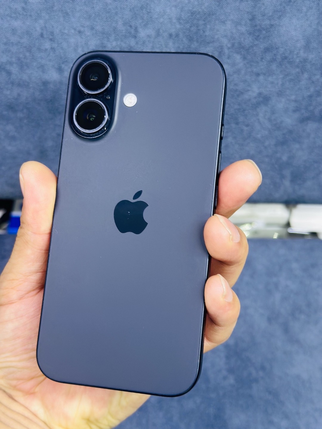 Айфон 16 обычный - изображение 5