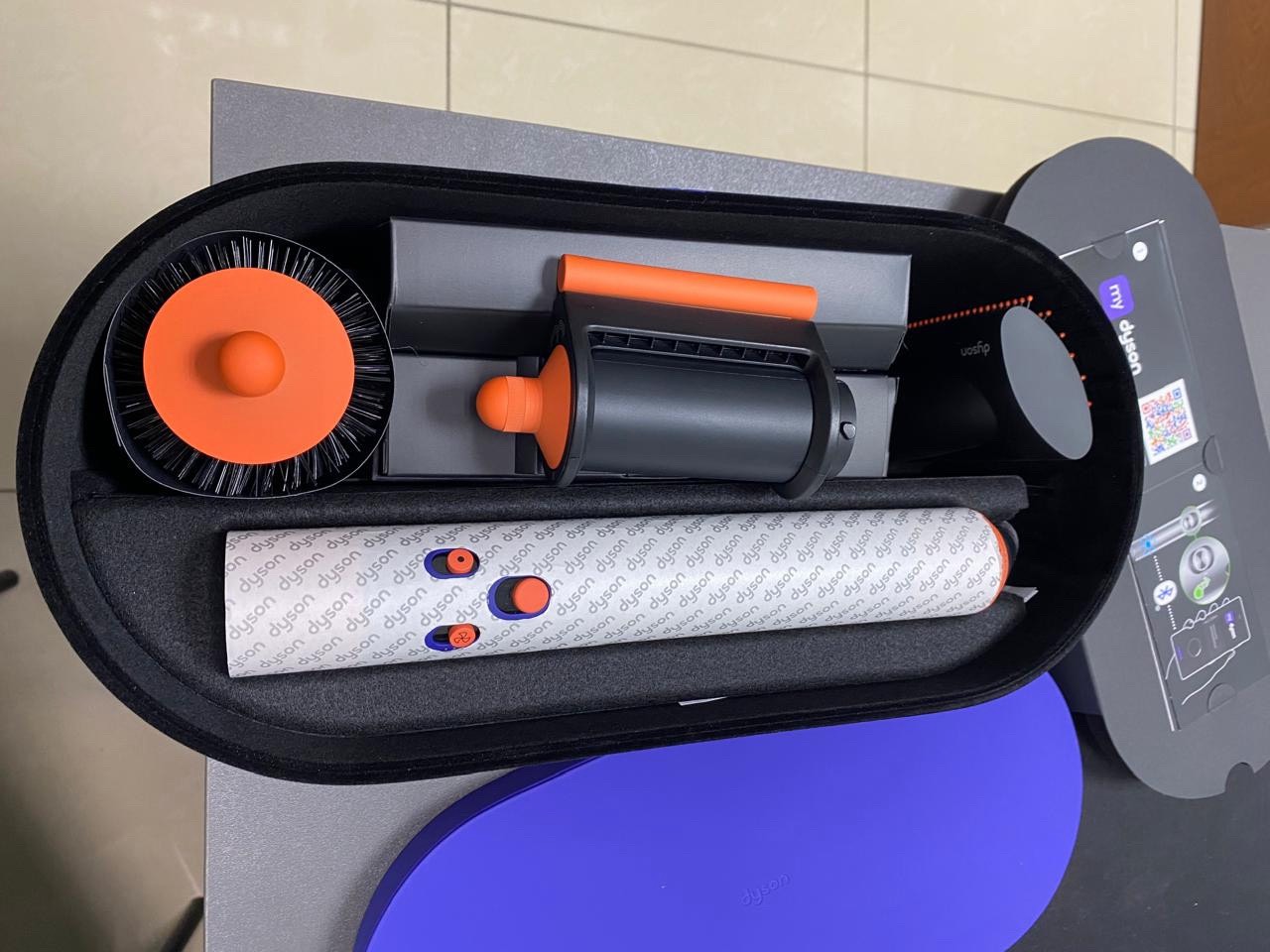 Dyson Airwrap i.d.  HS08: Vinca Blue/Topaz и Prussian Blue - изображение 2