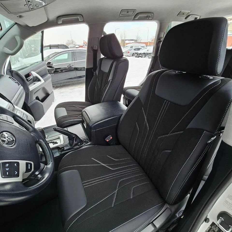 Заводские чехлы на Land Cruiser 200 - изображение 2