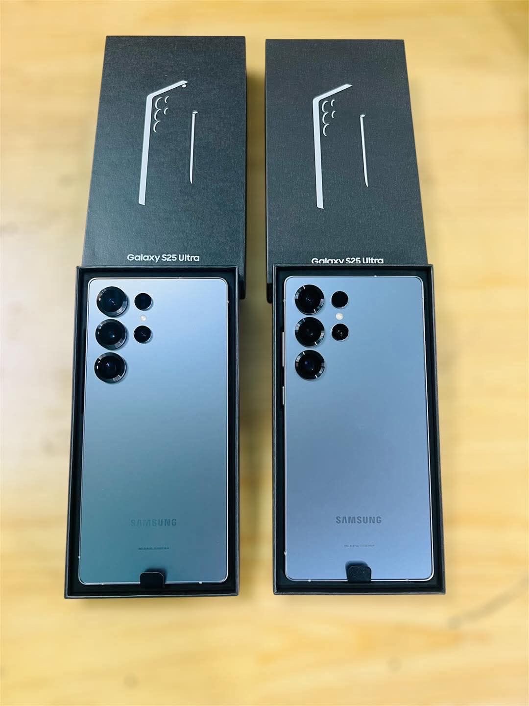 Samsung Galaxy S25 Ultra 256GB + полный комплект аксессуаров - изображение 3