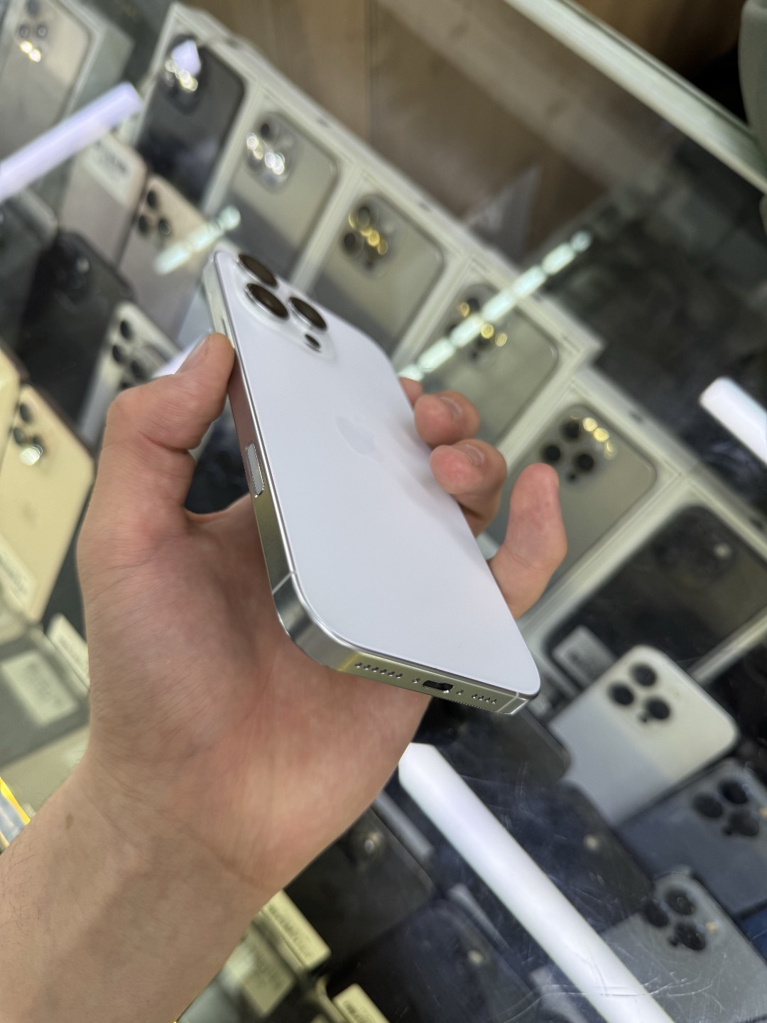 Айфон 16 про макс - изображение 3