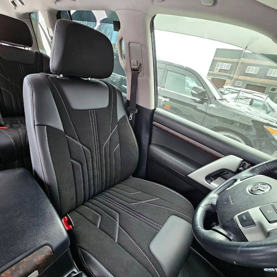 Заводские чехлы на Land Cruiser 200 - изображение 4