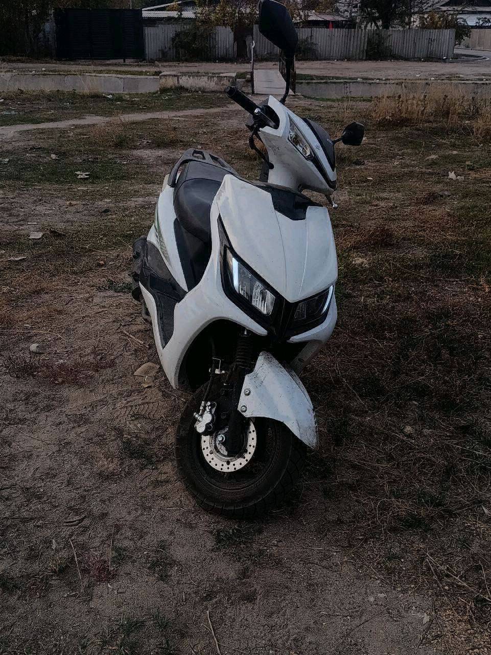 Продаю скутер