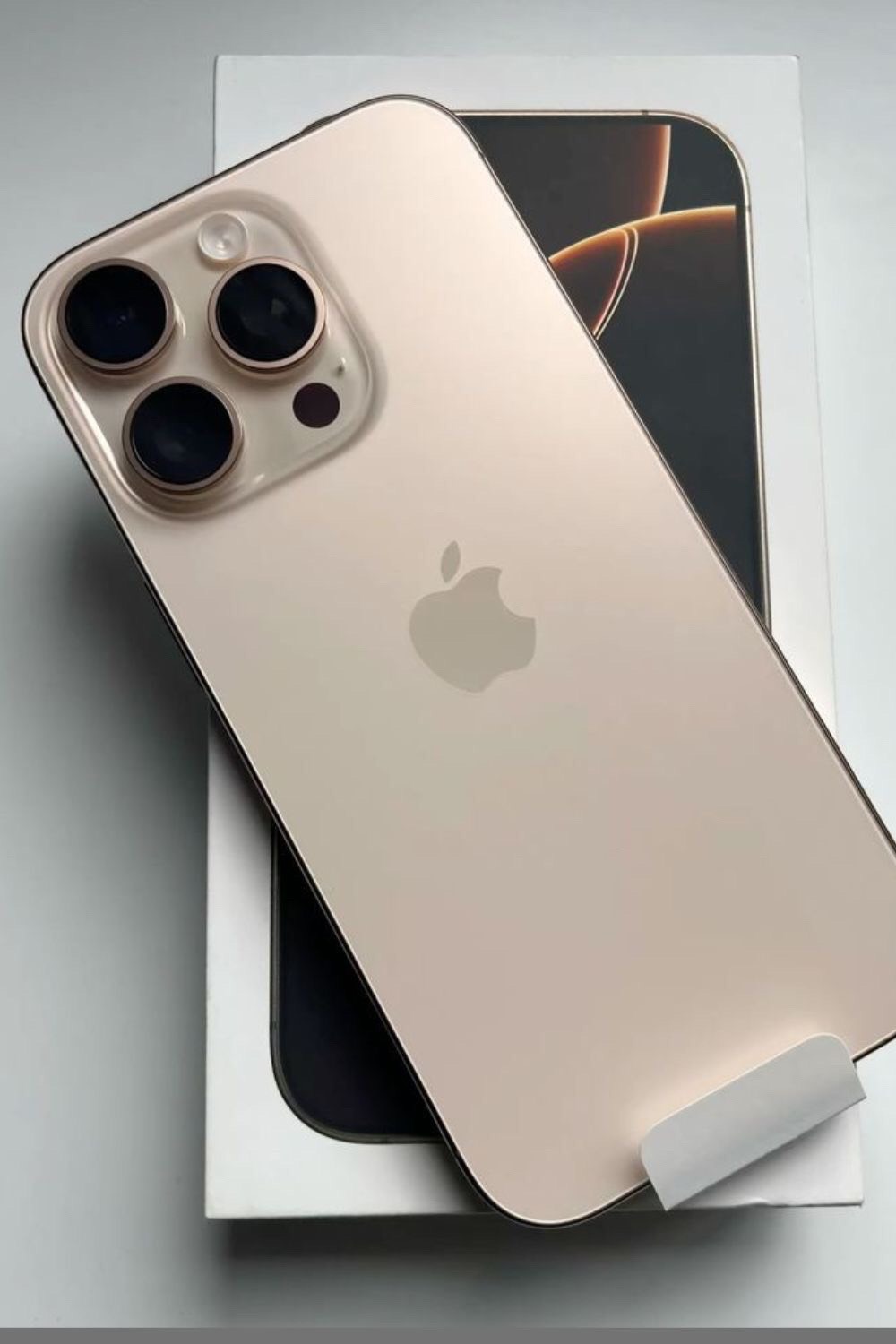 IPhone 16 Pro 128GB + полный комплект аксессуаров - изображение 3