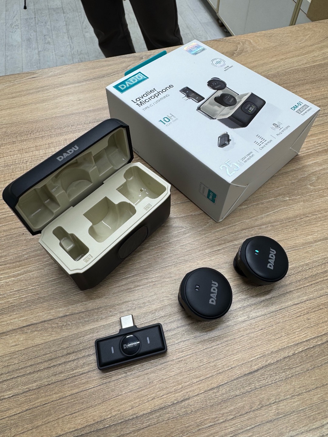 DADU DM-01 — беспроводной петличный микрофон с подключением Type-C / Lightning. - изображение 2