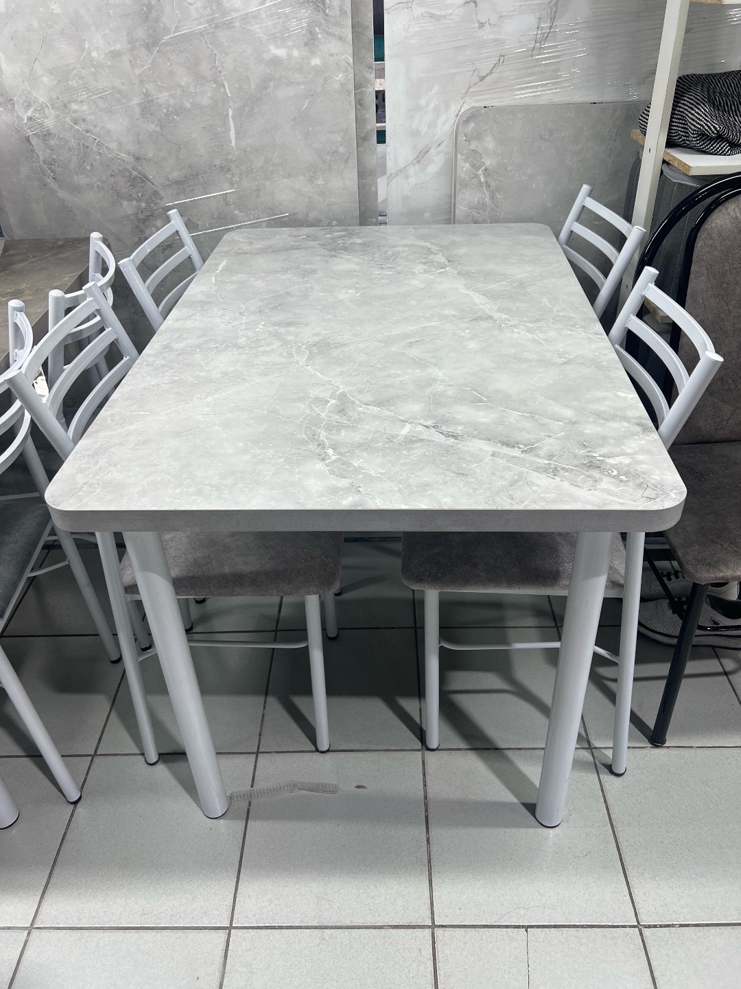 Стулья стол 90/180и 4 стулья