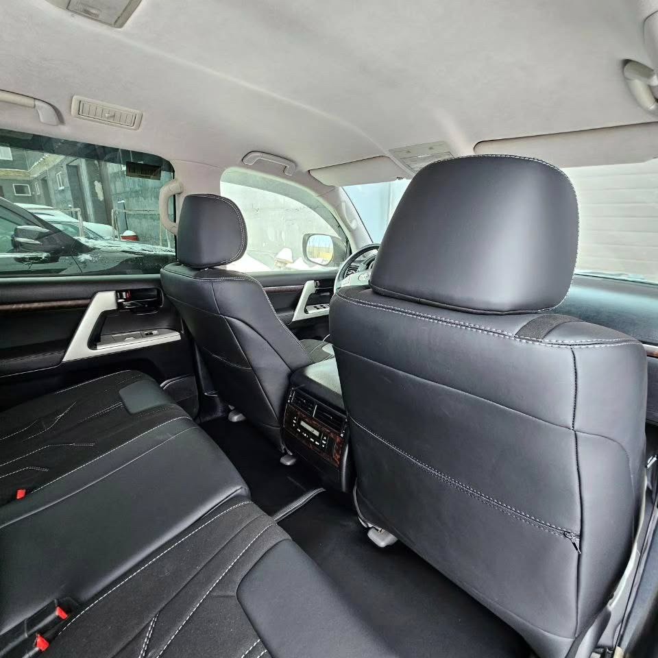 Заводские чехлы на Land Cruiser 200 - изображение 7