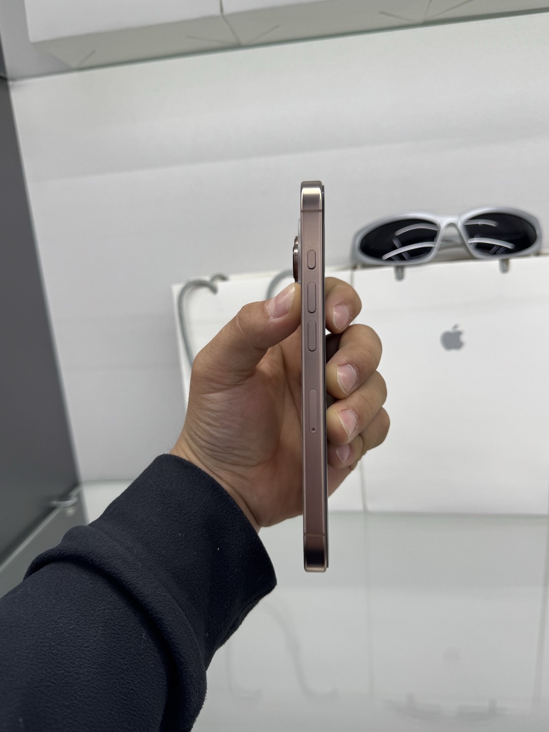 IPhone 16 pro 128 gb батарея 93% состояние 😍 - изображение 4