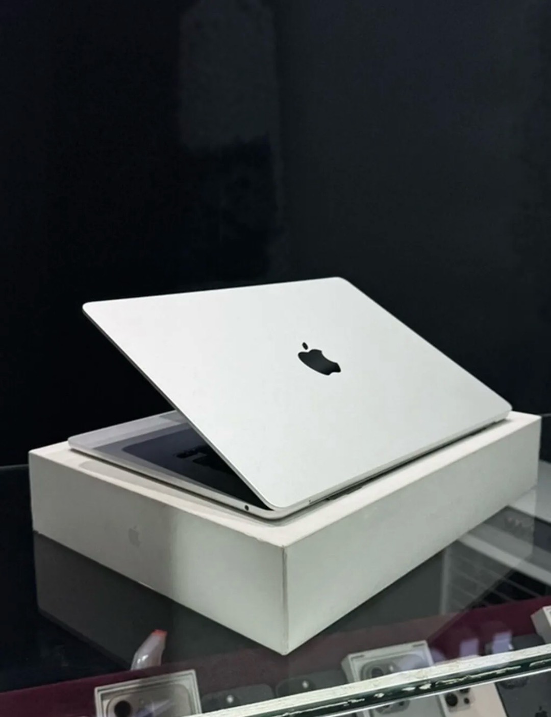MacBook Air 15.3 M2 2023 8/256GB Silver
АКБ 91%, - изображение 3