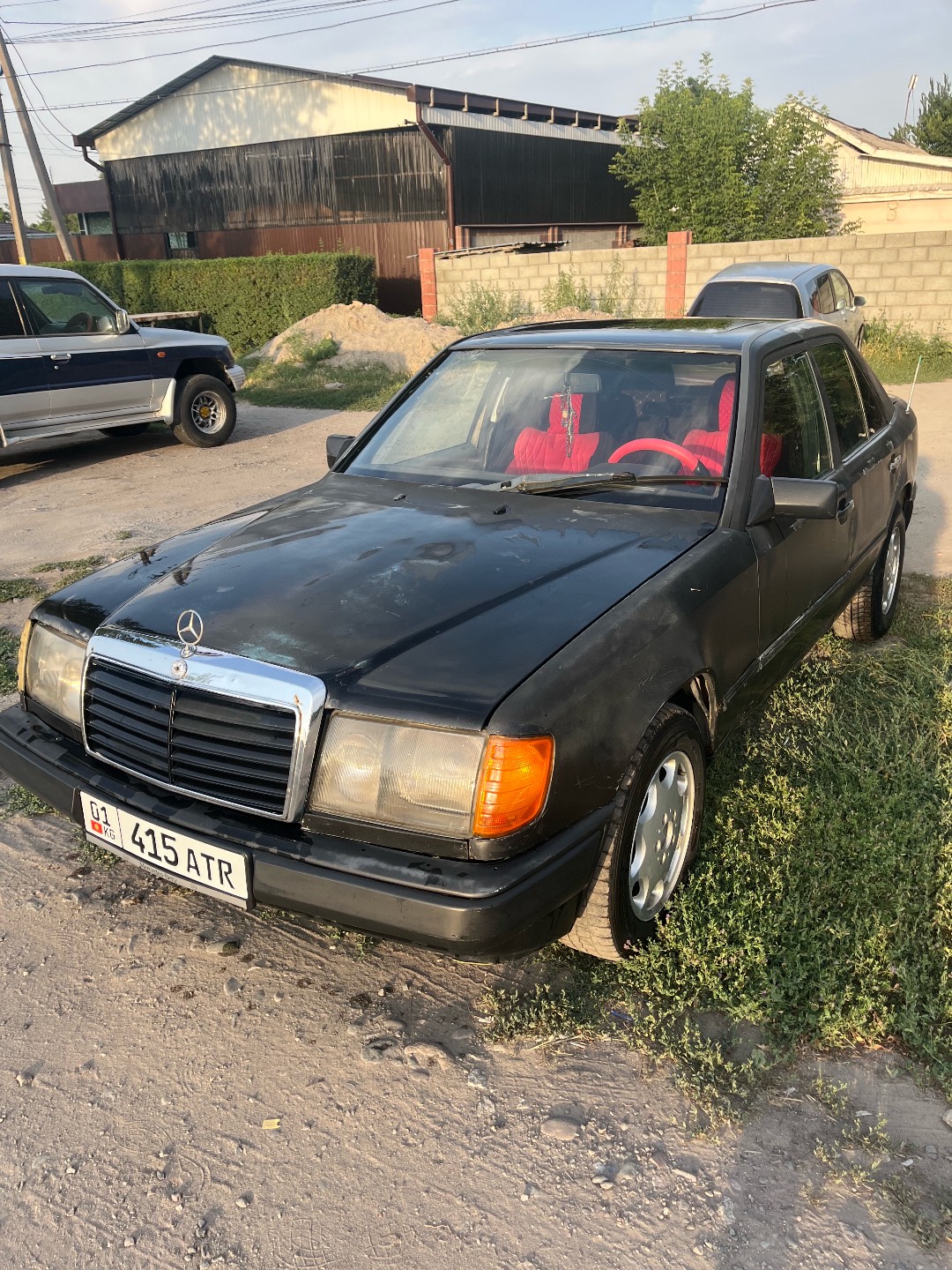 Продаю мерседес w124 под Е. Состояние 6 из 10. Год 1987. На ходу можно ездить - изображение 4