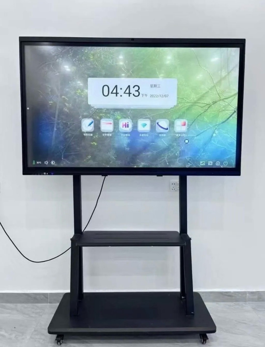 Интерактивная панель ONYX OX-
SV860 86" 3840x2160, Android 14 - изображение 3